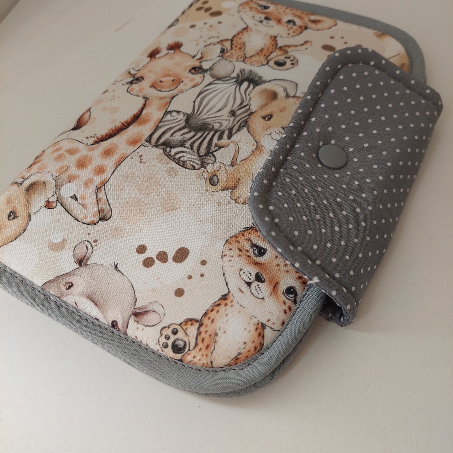 Portadocumentos | Bolsa de boletines de salud para bebés con diseño de safari y lunares grises